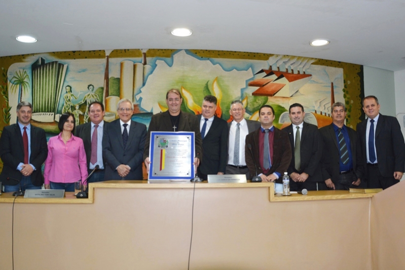 Câmara homenageia o missionário Marcelo Pereira da Silva com a outorga do título de cidadão guaçuano