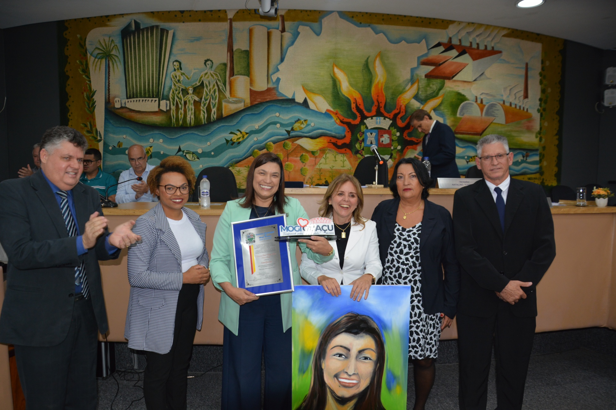 Deputada federal Maria Rosas recebe o título de “Cidadã Guaçuana”