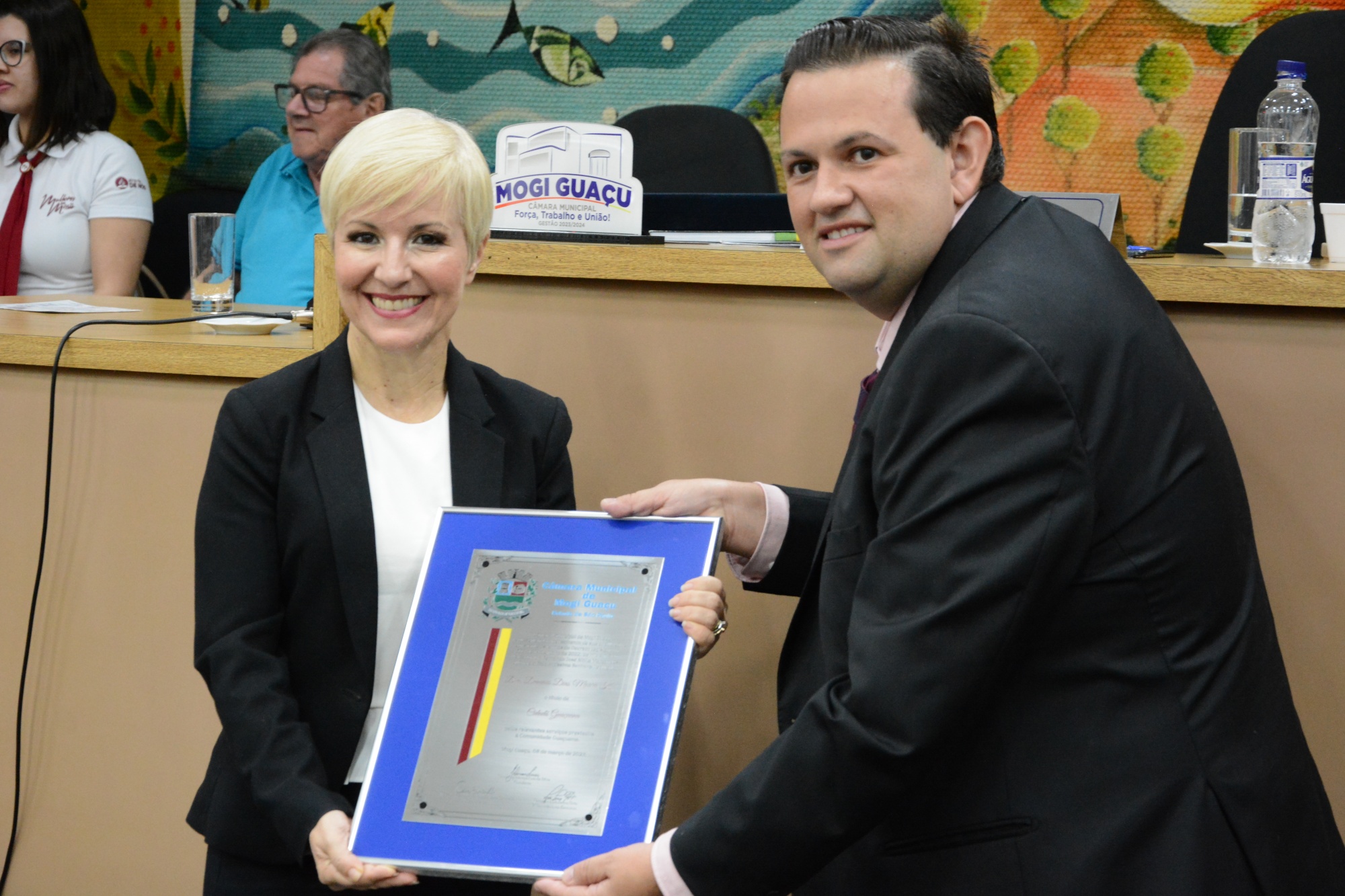 Deputada Damaris Moura recebe o Título de “Cidadã Guaçuana”