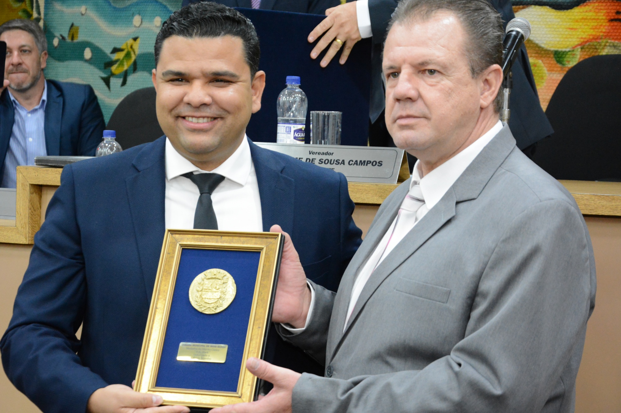 Empresário Edson Bombo recebe Medalha do Mérito Cívico “9 de Abril”