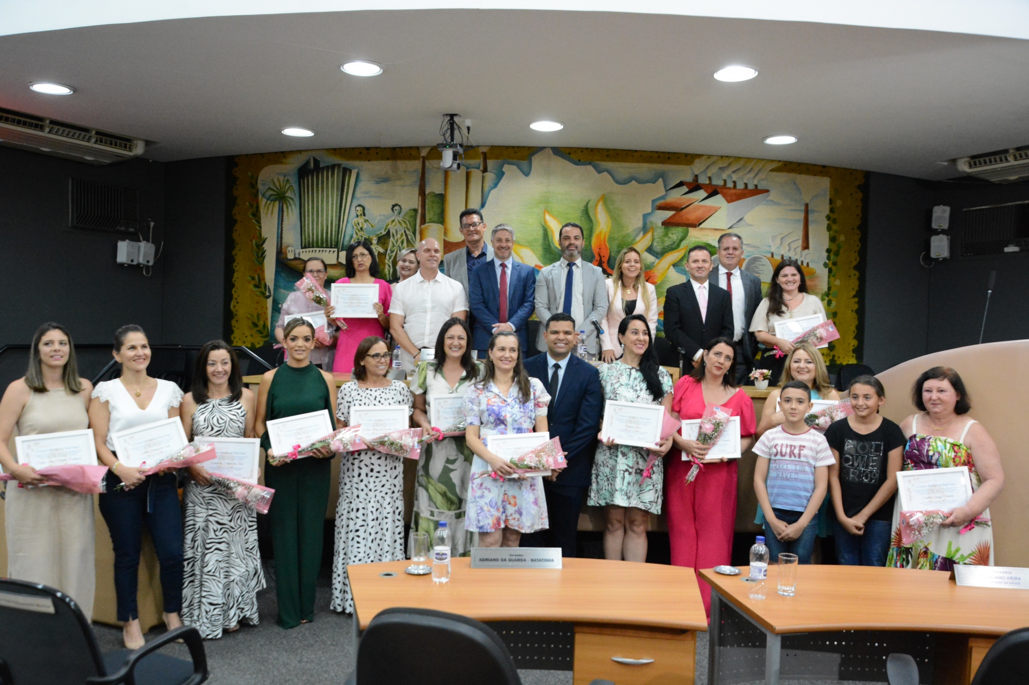 Educadoras recebem o Diploma de Honra ao Mérito