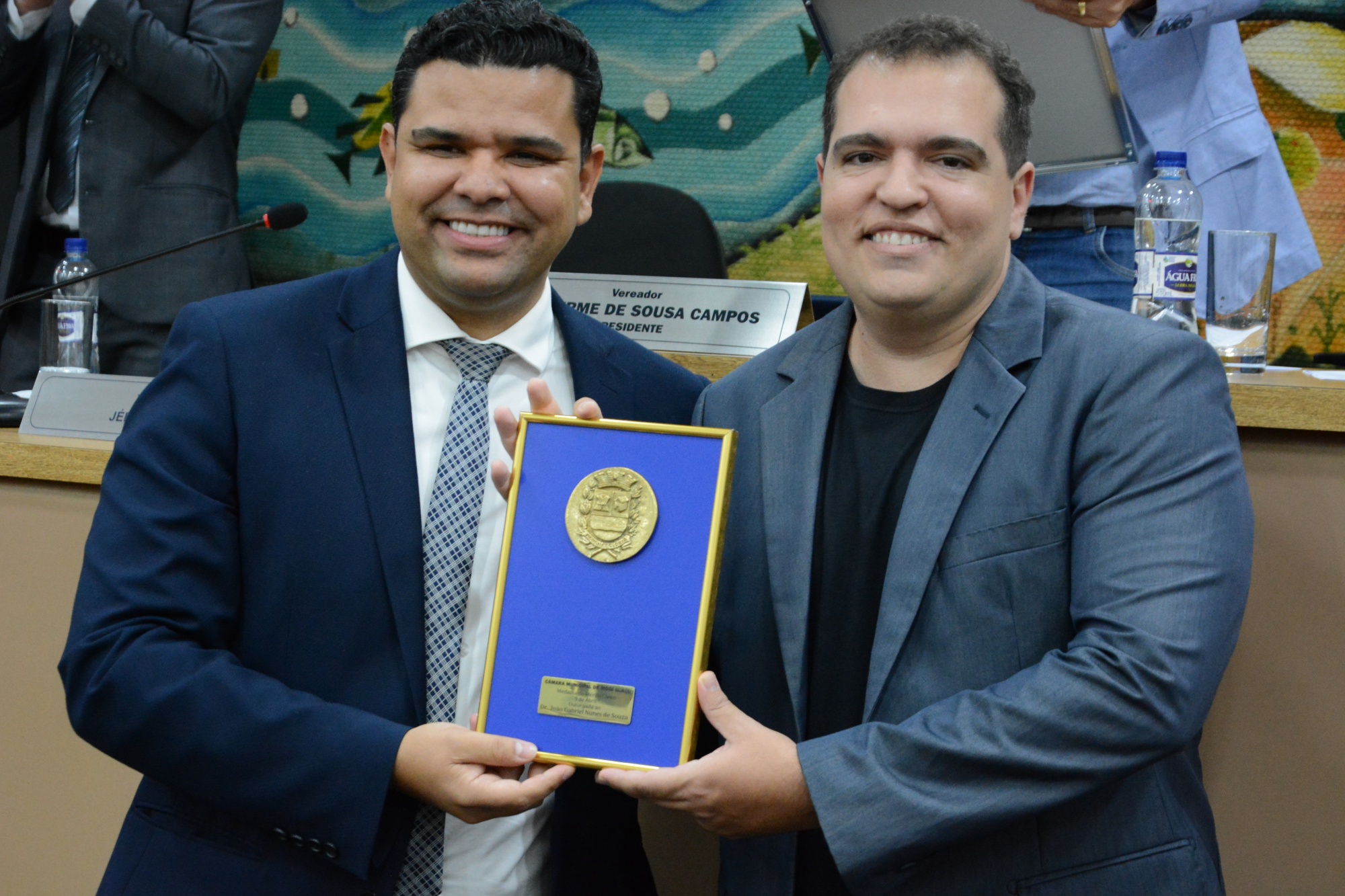 Médico João Gabriel Nunes De Souza recebe Medalha de Mérito Cívico “9 de Abril”